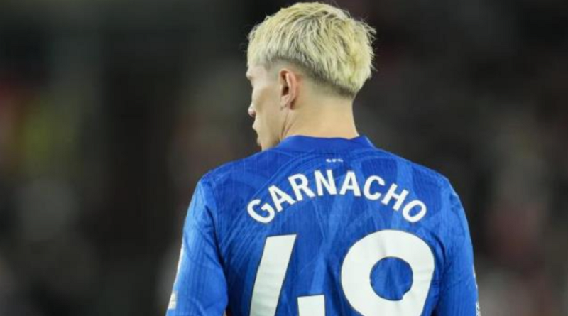 ve-mai-nha-xua-garnacho-bi-dong-doi-tai-mu-phot-lo