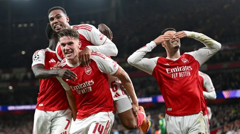 simeone-cui-dau-truoc-arsenal-khi-ky-nguyen-moi-cua-phao-thu-da