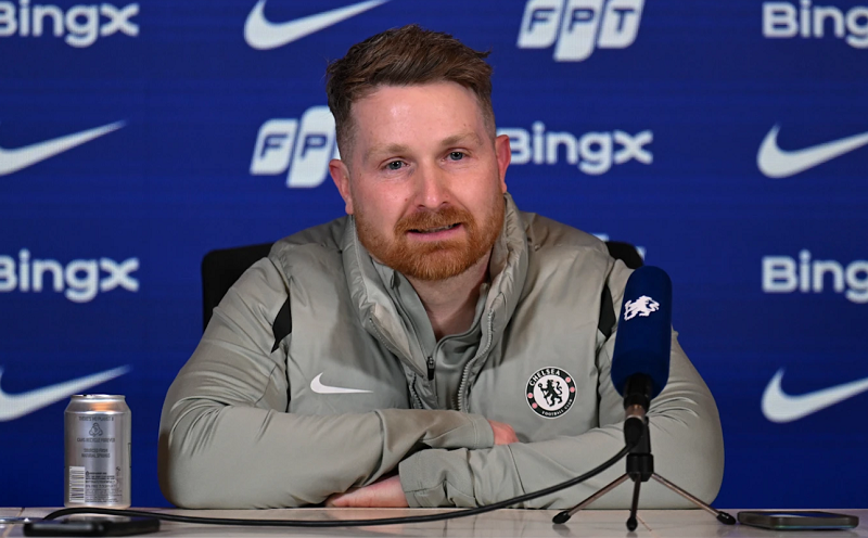 mcfarlane-he-lo-nuoc-co-chien-thuat-giup-chelsea-dung-vung-tai-etihad